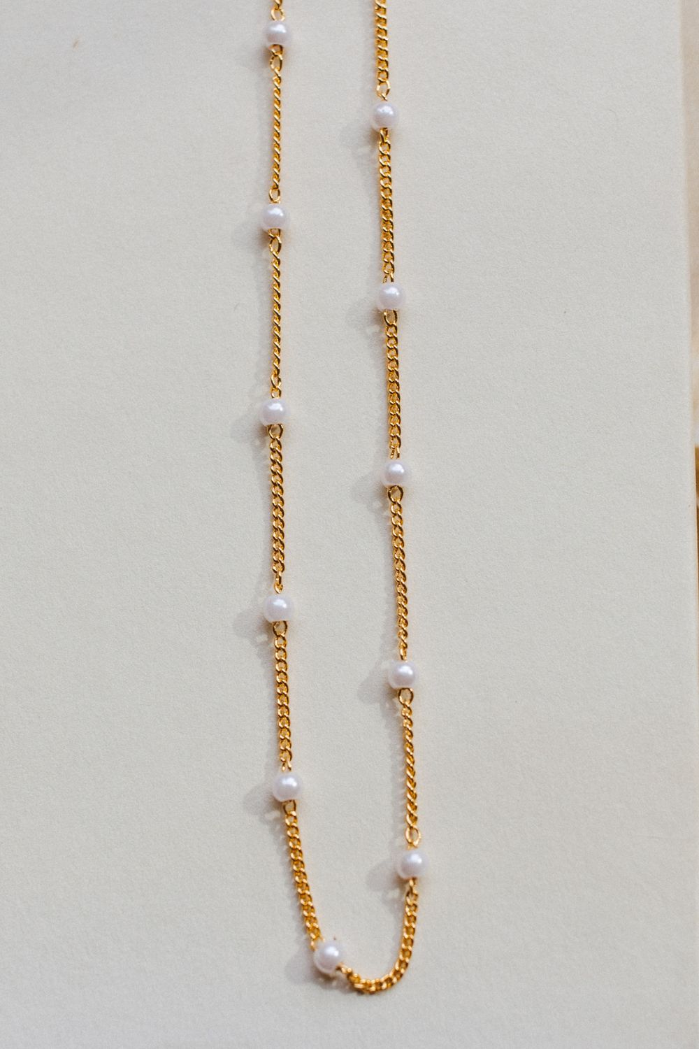 Gold/Pearl Beaded Necklace
