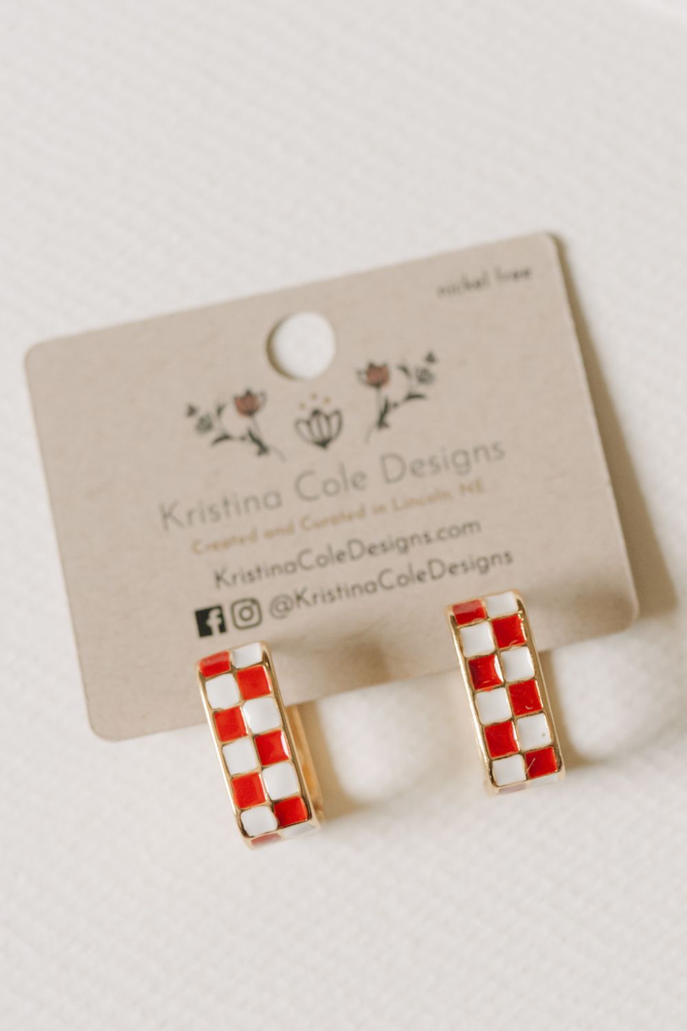 Checkered Enamel U-Hoop Earrings - Red and White