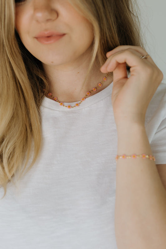 Pink Daisy Chain Bracelet