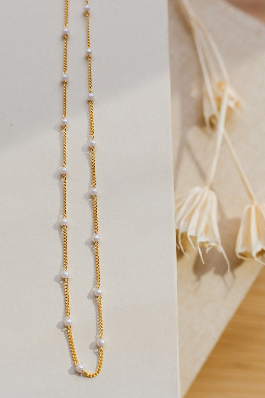 Gold/Pearl Beaded Necklace