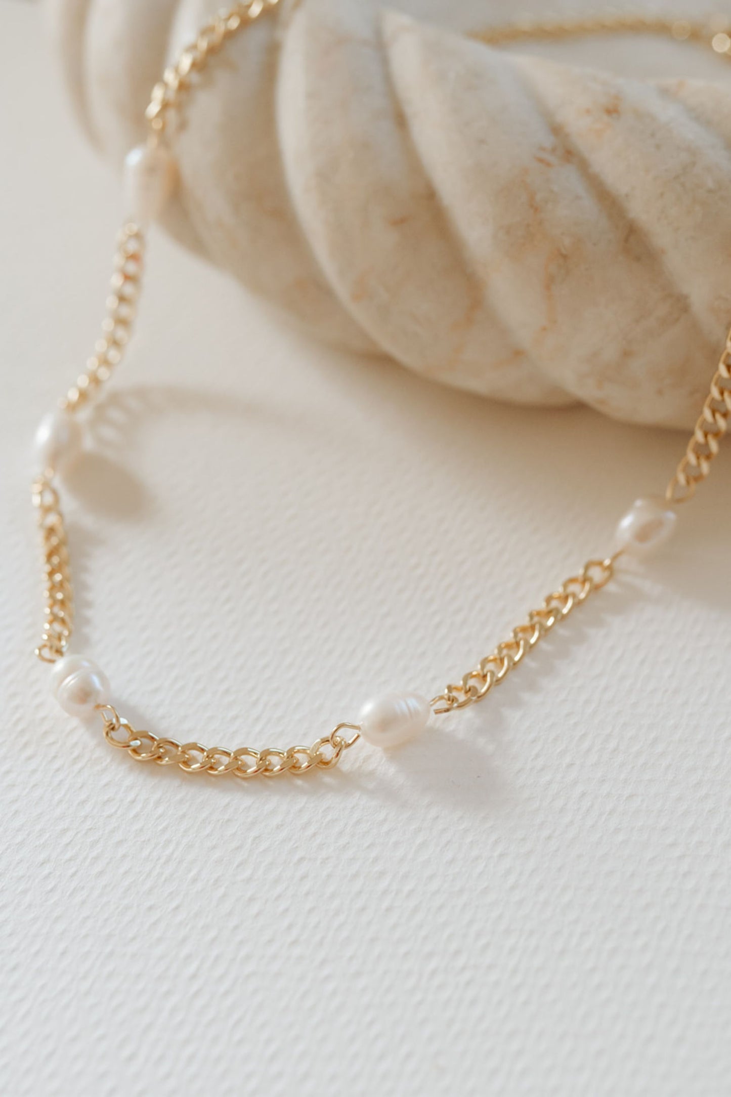 Baroque Pearl Curb Chain Necklace