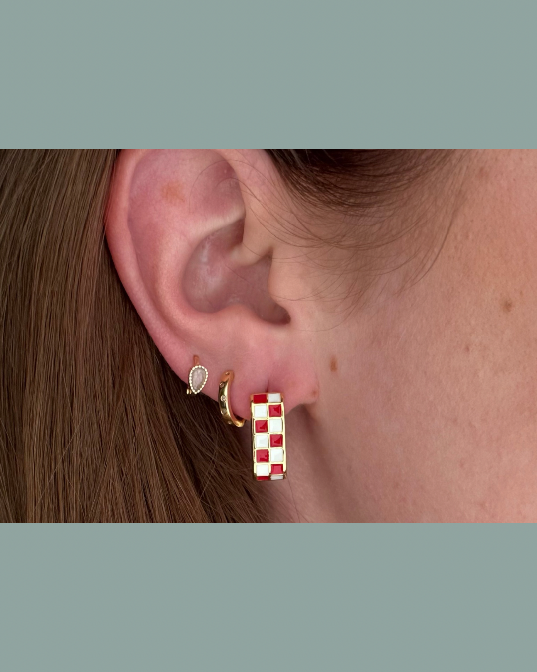 Checkered Enamel U-Hoop Earrings - Red and White