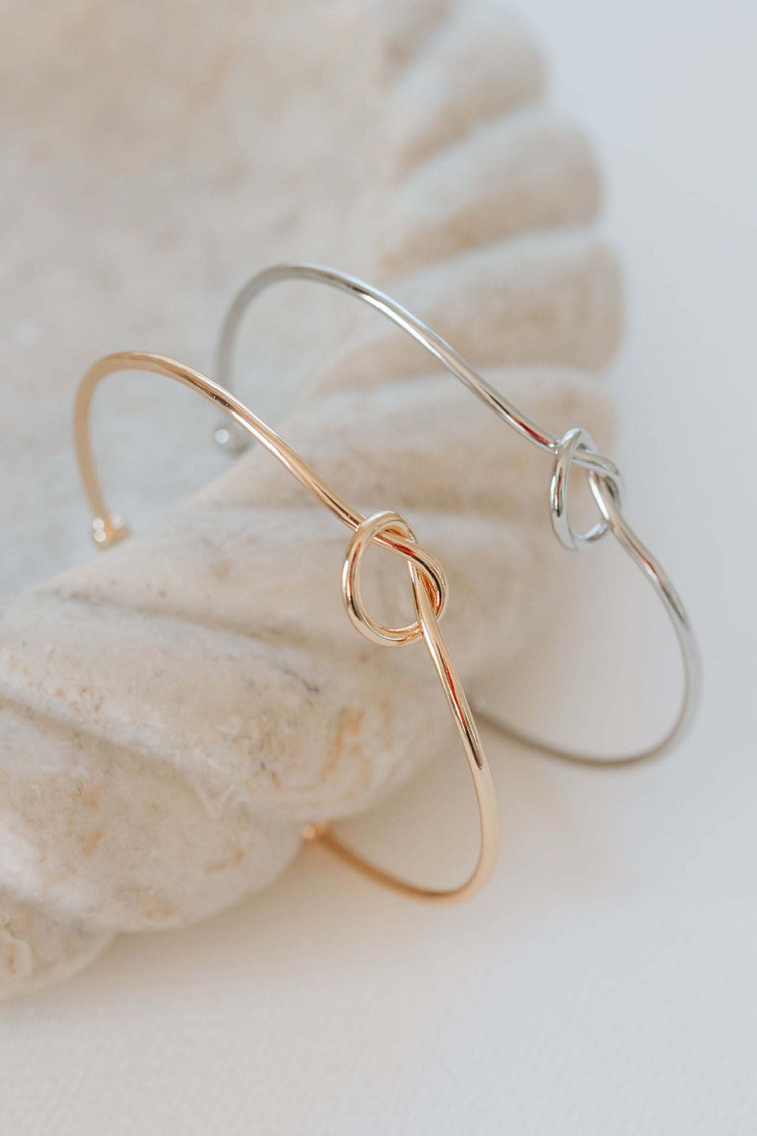 Knot Wire Bracelet