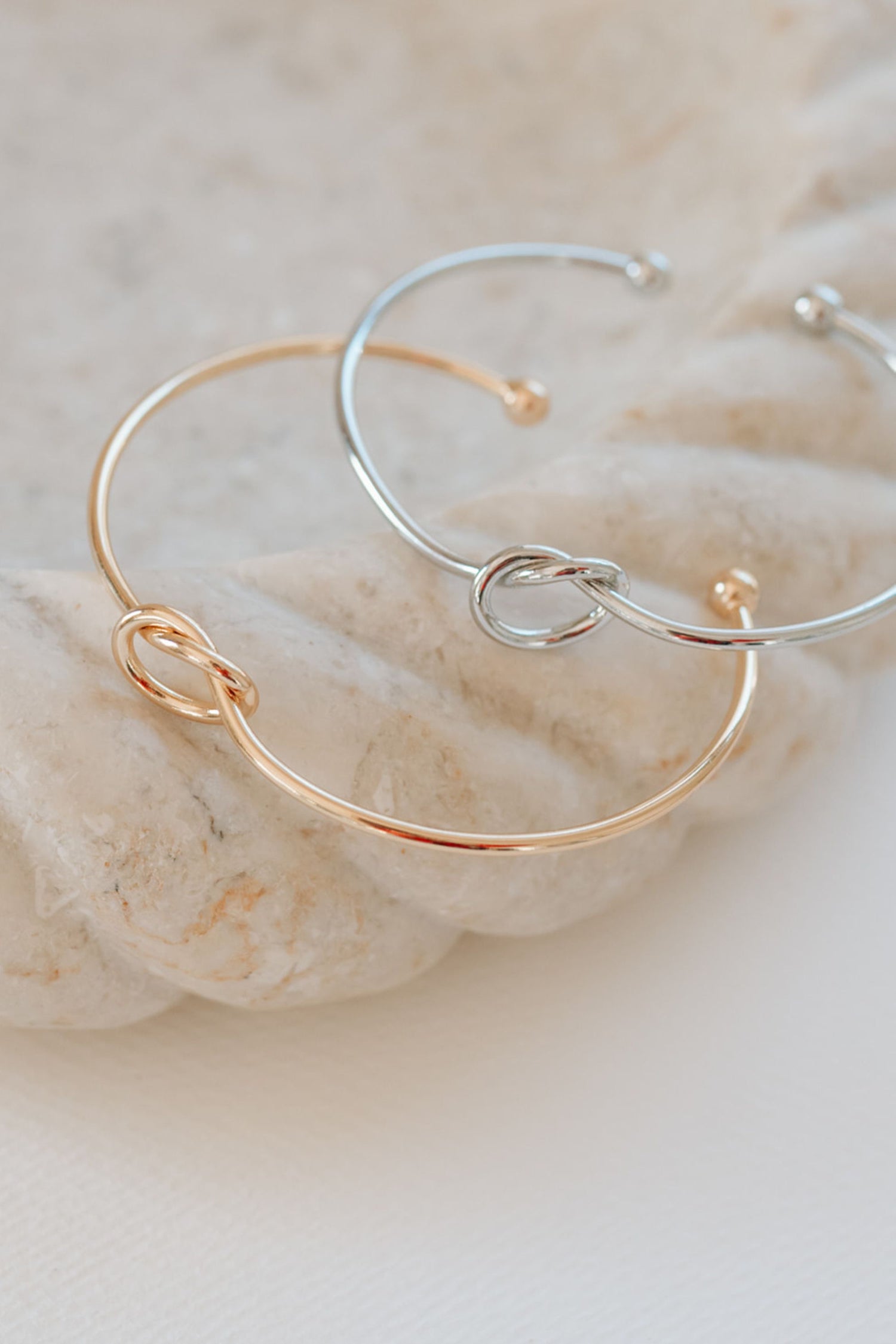 Knot Wire Bracelet